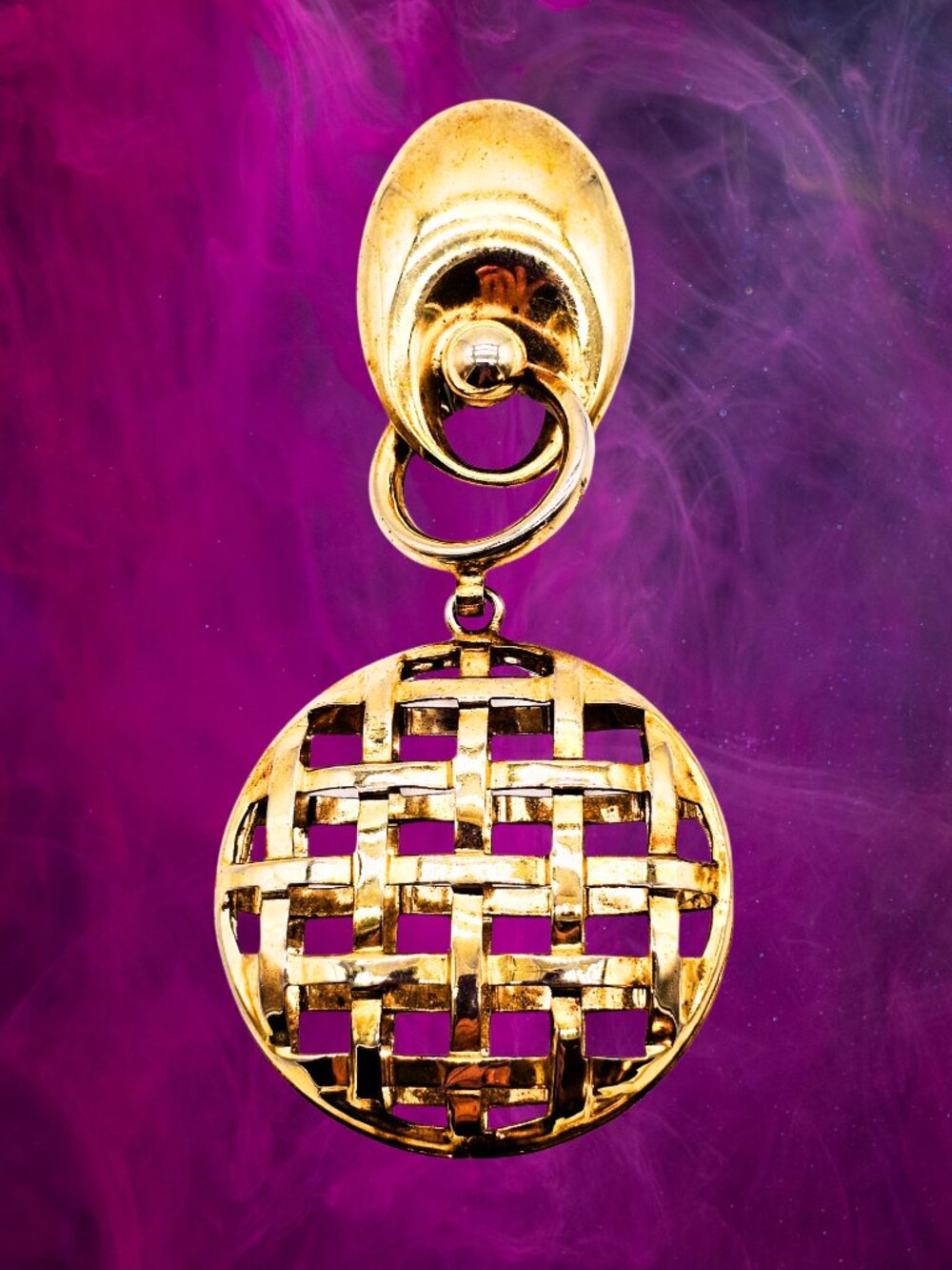 VTG Gold Tone Openwork Woven Lattice Round Dangle Brooch Pin Statement Jewelry
